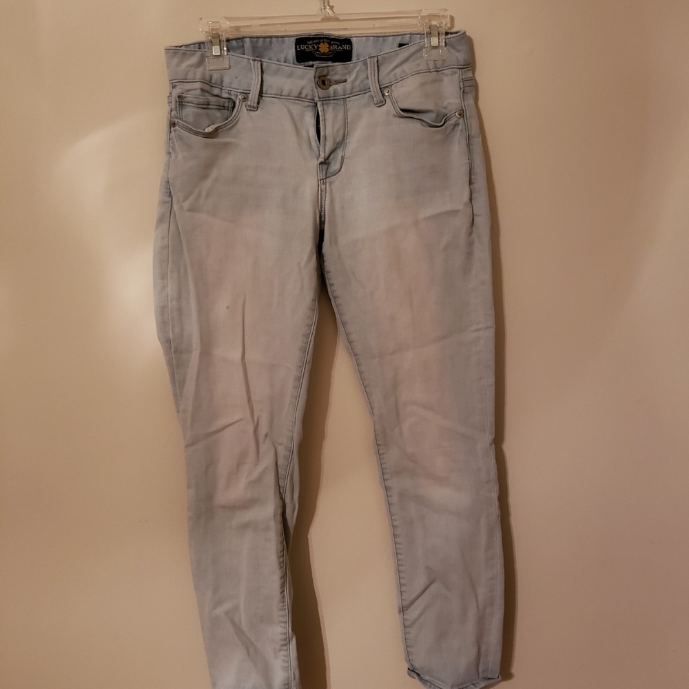 Size 2 Lucky Brand Light Wash Ankle Jeans